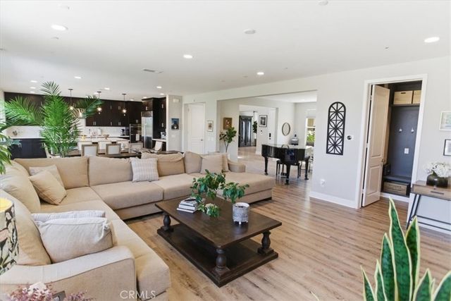 18723 Juniper Springs, Canyon Country, CA 91387