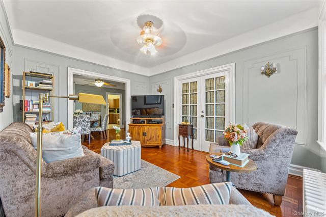 642 55th Street 3, Brooklyn, NY 11220