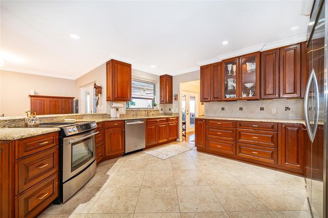 2810 OVERLAKE AVENUE, Orlando, FL 32806