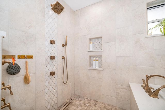 2810 OVERLAKE AVENUE, Orlando, FL 32806