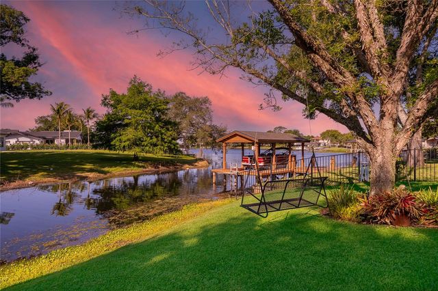 2810 OVERLAKE AVENUE, Orlando, FL 32806