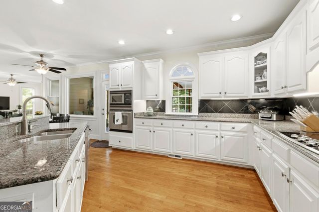 1377 Peppergrass Court NW, Acworth, GA 30101