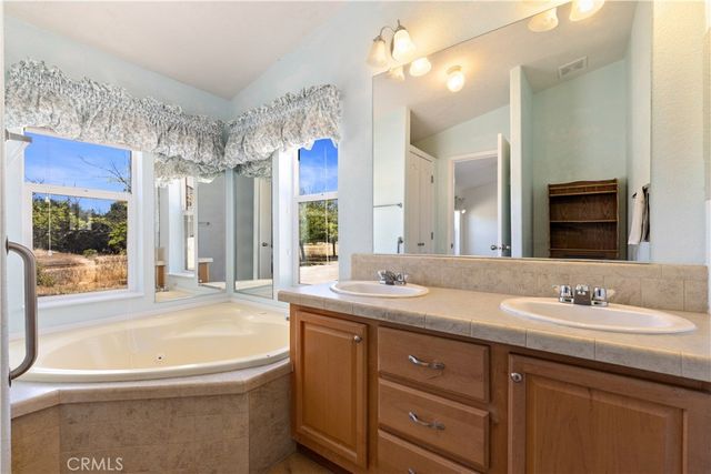 920 Park Way, Lakeport, CA 95453