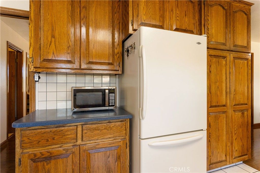 Image 14 of property listing at 920 Park, Lakeport, CA 95453