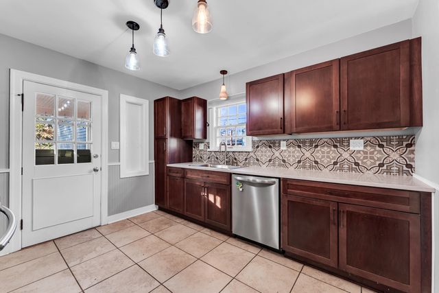 1607 N Washington Avenue, Springfield, MO 65803