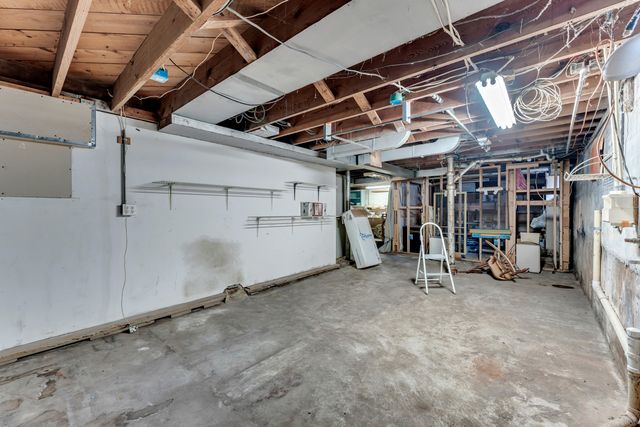 1607 N Washington Avenue, Springfield, MO 65803