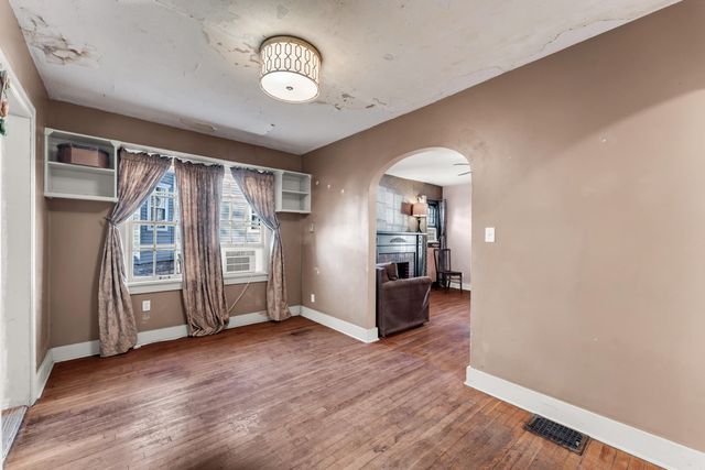 1607 N Washington Avenue, Springfield, MO 65803