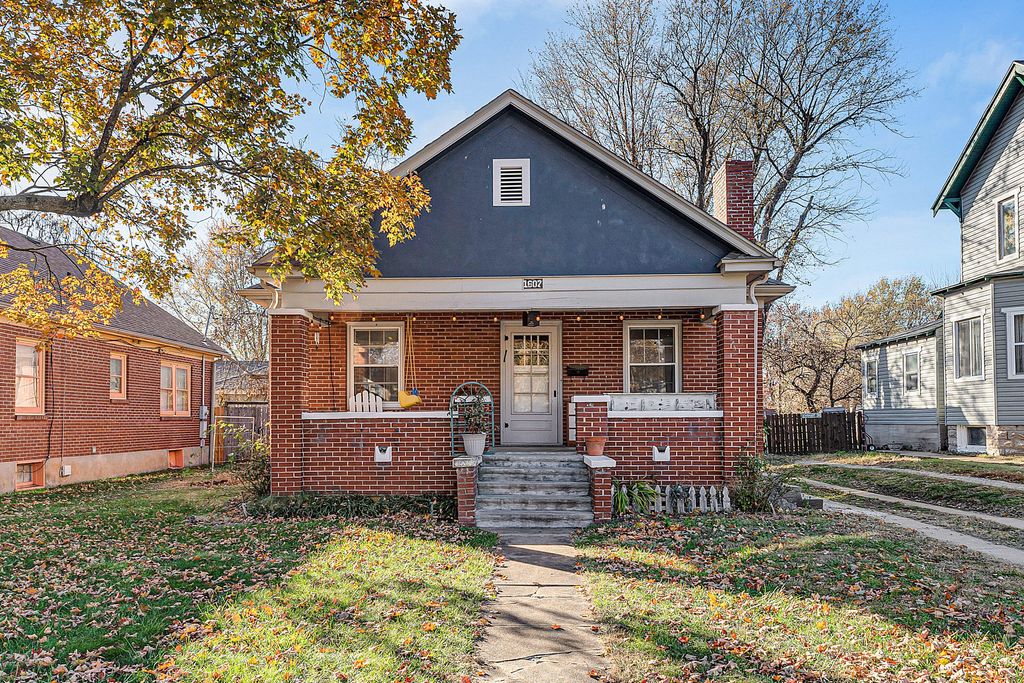 1607 N Washington Avenue, Springfield, MO 65803