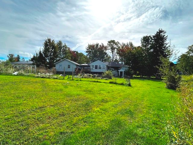 2160 HILLBORN Road, Erie, PA 16509
