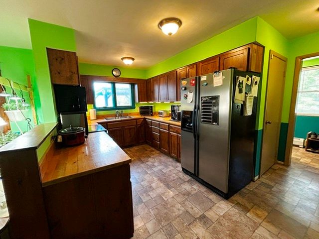 2160 HILLBORN Road, Erie, PA 16509