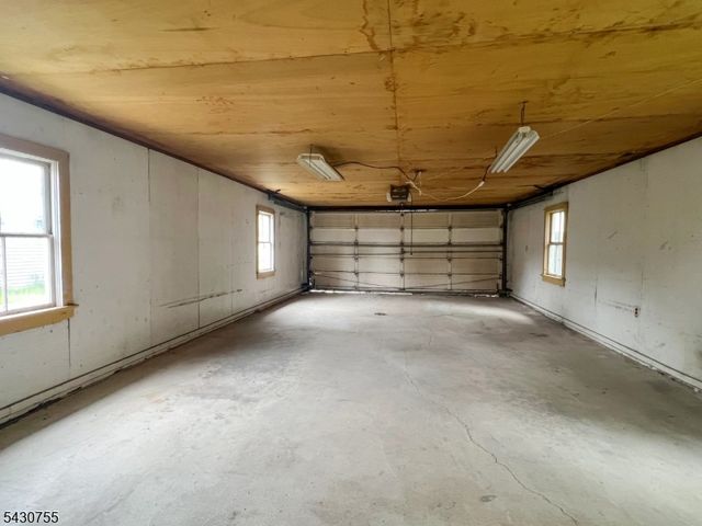 89 W Warren St, Washington Boro, NJ 07882