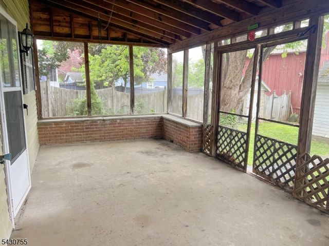 89 W Warren St, Washington Boro, NJ 07882