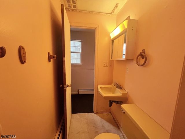 89 W Warren St, Washington Boro, NJ 07882