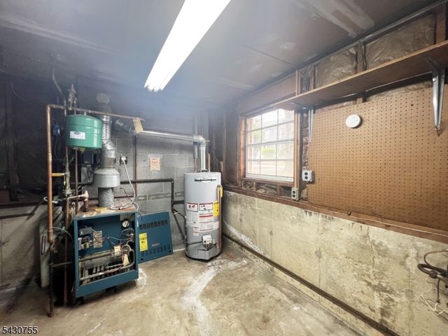 89 W Warren St, Washington Boro, NJ 07882