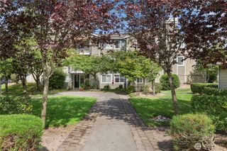 28712 18th Avenue S #X201, Federal Way, WA 98003