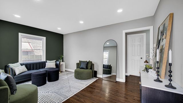 7339 Jefferson Avenue, Hammond, IN 46324