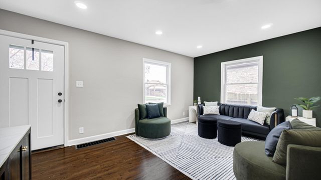 7339 Jefferson Avenue, Hammond, IN 46324