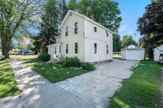 340 E Cherry Street, Fremont City, MI 49412