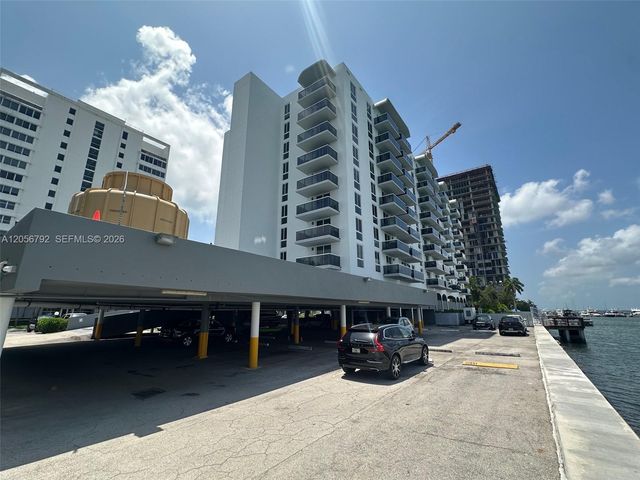 7928 W Dr 504 504, North Bay Village, FL 33141