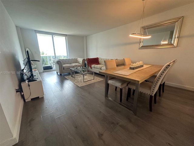7928 W Dr 504 504, North Bay Village, FL 33141