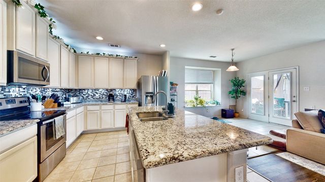 3716 Harbour Mist Trail, Denton, TX 76208