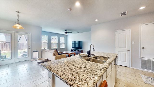 3716 Harbour Mist Trail, Denton, TX 76208