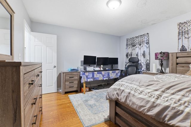 76 Kane Brothers Cir, Westfield, MA 01085