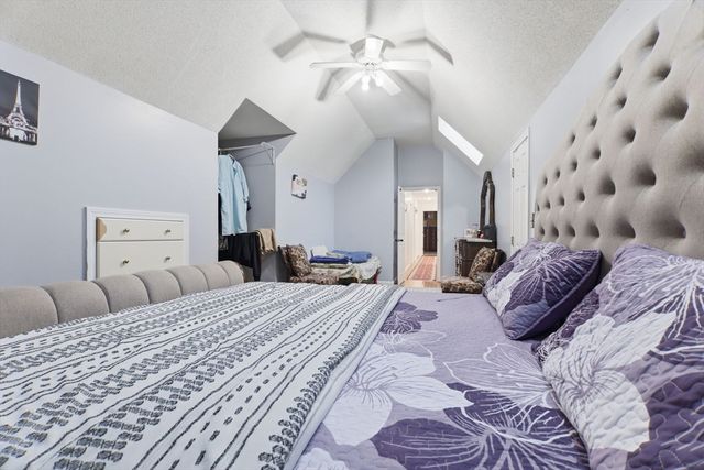 76 Kane Brothers Cir, Westfield, MA 01085