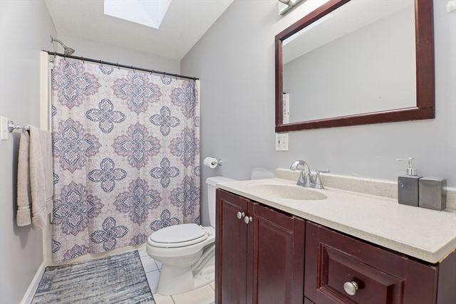 76 Kane Brothers Cir, Westfield, MA 01085