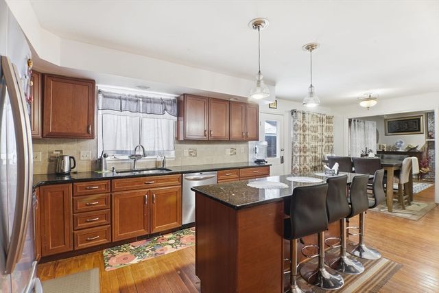 76 Kane Brothers Cir, Westfield, MA 01085