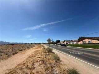 8859 E, Hesperia, CA 92345