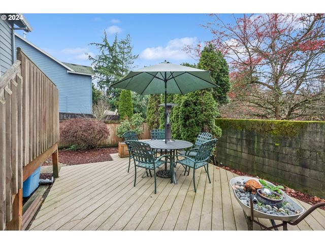 1676 Ne 2ND Ave, Hillsboro, OR 97124