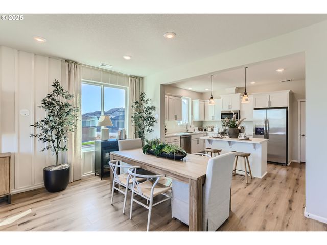 31700 Turel Dr, North Plains, OR 97133