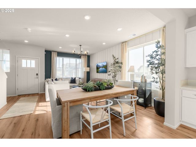 31700 Turel Dr, North Plains, OR 97133