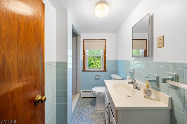 623 1St Ave, Raritan Boro, NJ 08869