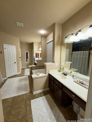 11639 Hunter Ivy, San Antonio, TX 78253