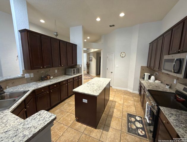 11639 Hunter Ivy, San Antonio, TX 78253