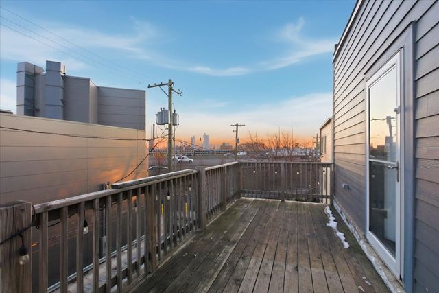 1654 W Cortland Street 5, Chicago, IL 60622