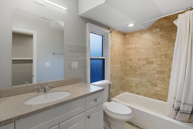 1654 W Cortland Street 5, Chicago, IL 60622