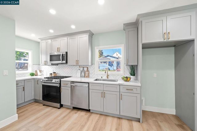 2549 78Th Ave, Oakland, CA 94605