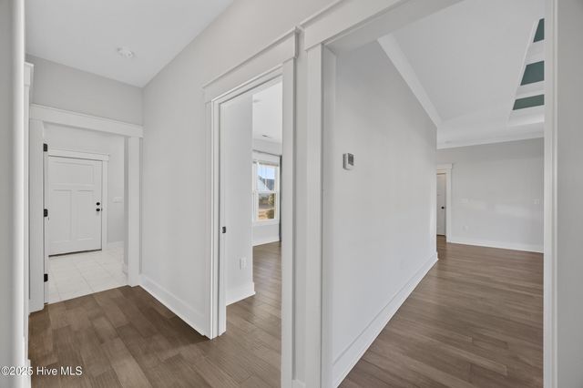 296 Aurora Place, Hampstead, NC 28443