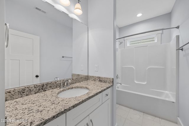 296 Aurora Place, Hampstead, NC 28443