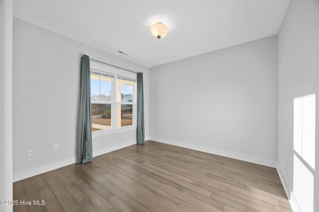 296 Aurora Place, Hampstead, NC 28443