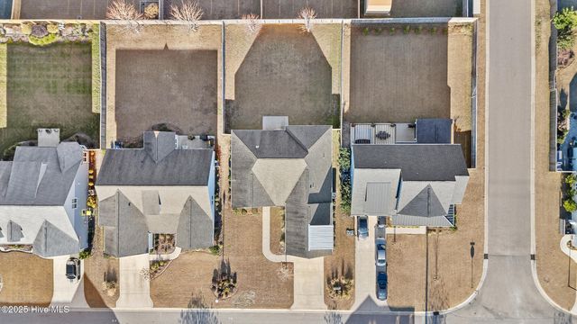 296 Aurora Place, Hampstead, NC 28443