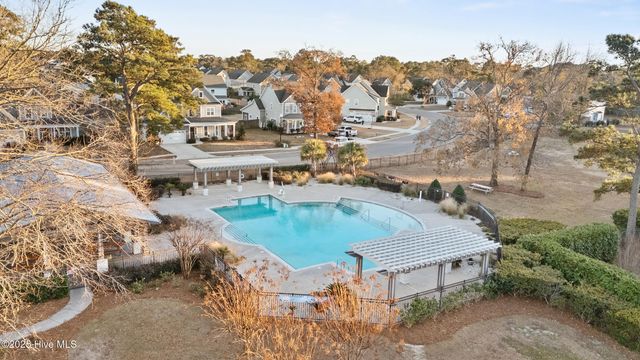 296 Aurora Place, Hampstead, NC 28443