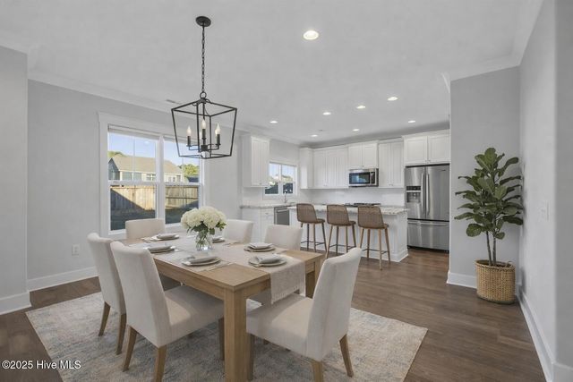 296 Aurora Place, Hampstead, NC 28443