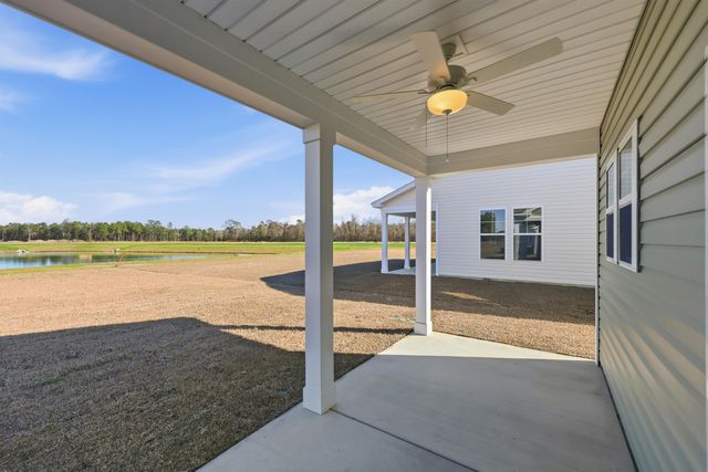 161 River Birch Dr., Loris, SC 29569