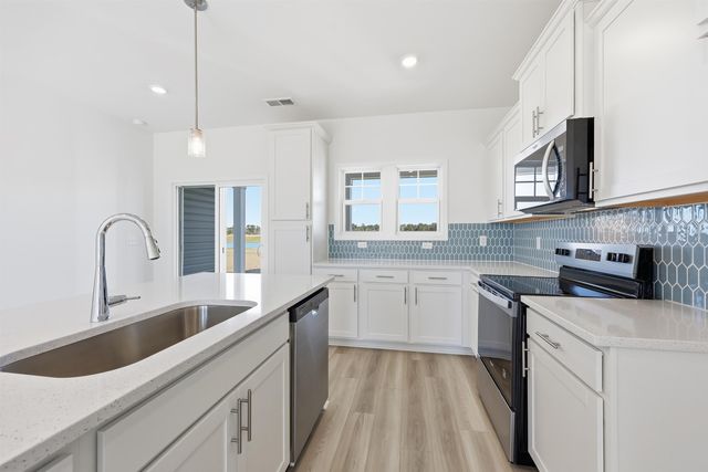 161 River Birch Dr., Loris, SC 29569