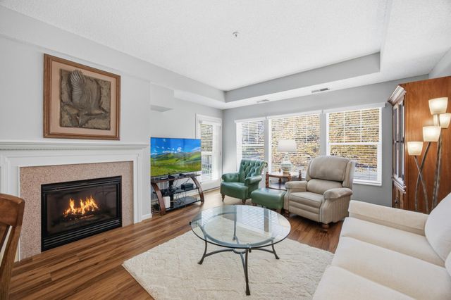 3800 85th Avenue N 117, Brooklyn Park, MN 55443