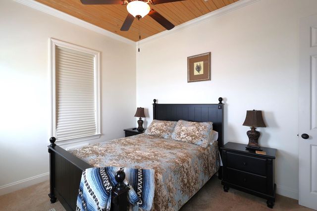 131 Melancon St, Golden Meadow, LA 70357